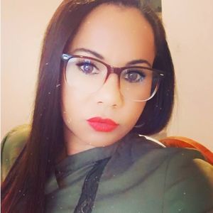 Meet your Posher, Cindirella